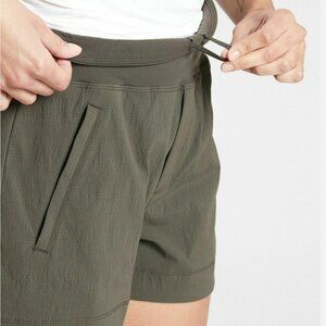 NWT Athleta Trekkie North Short, Mountain Olive, size 12
